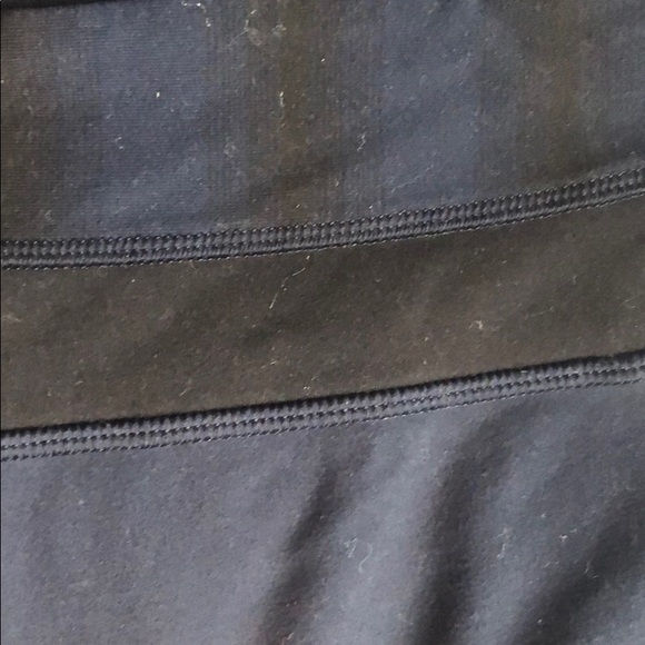 Lulu lemon size 6 pants - Picture 3 of 3